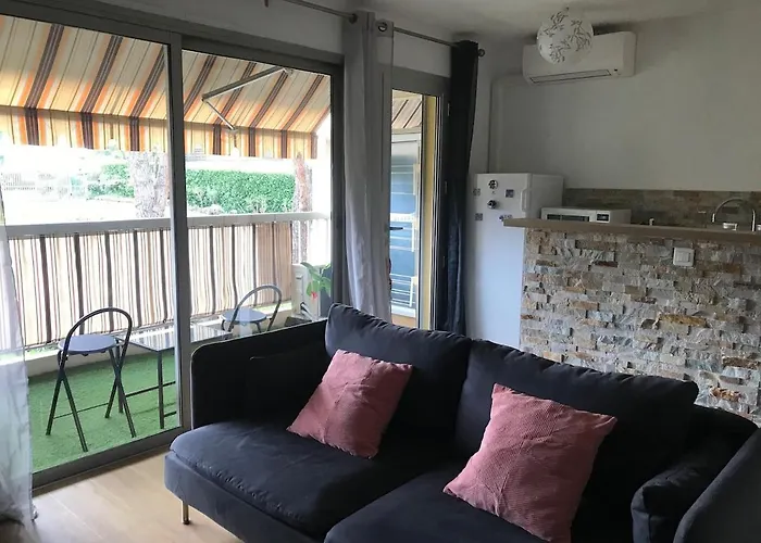 Apartment, 700m And Parking